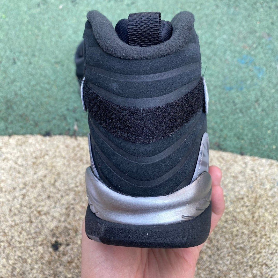 Air Jordan 8