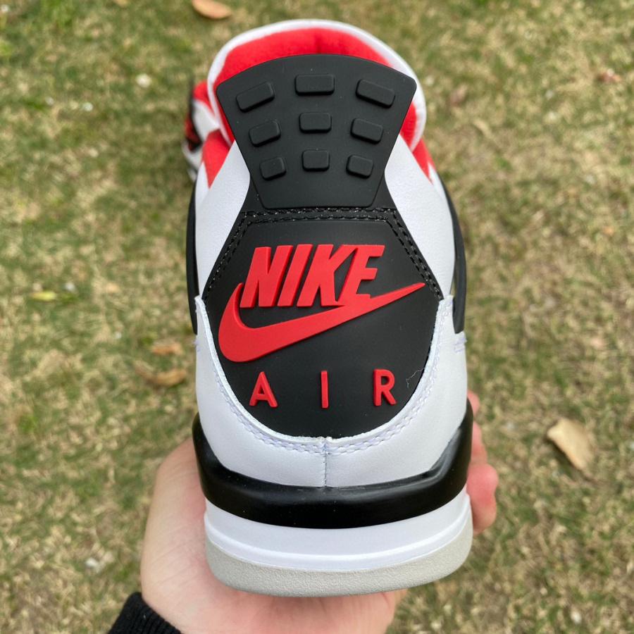 Air Jordan 4