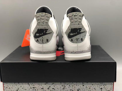 Air Jordan 4