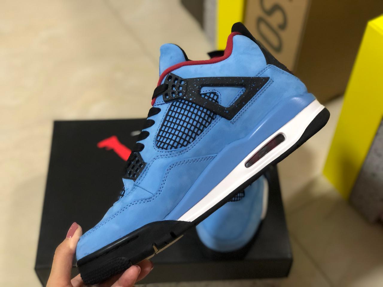 Air Jordan 4