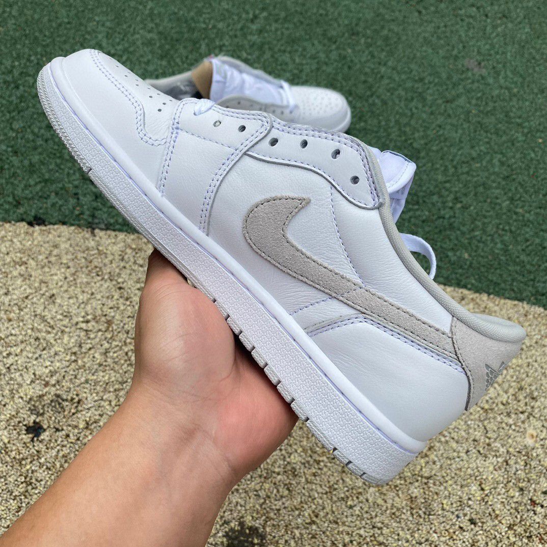 Air Jordan 1 Low