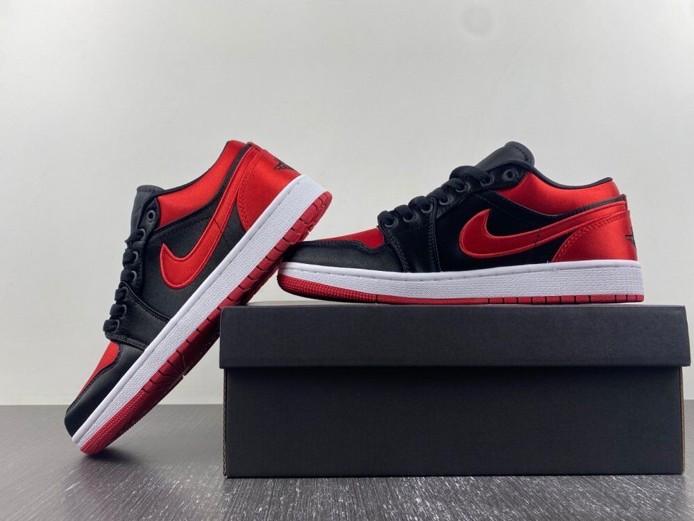 Air Jordan 1 Low