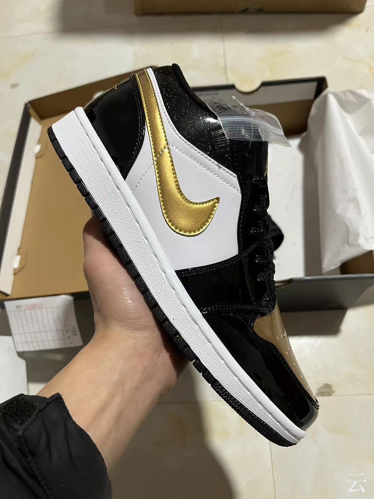 Air Jordan 1 Low