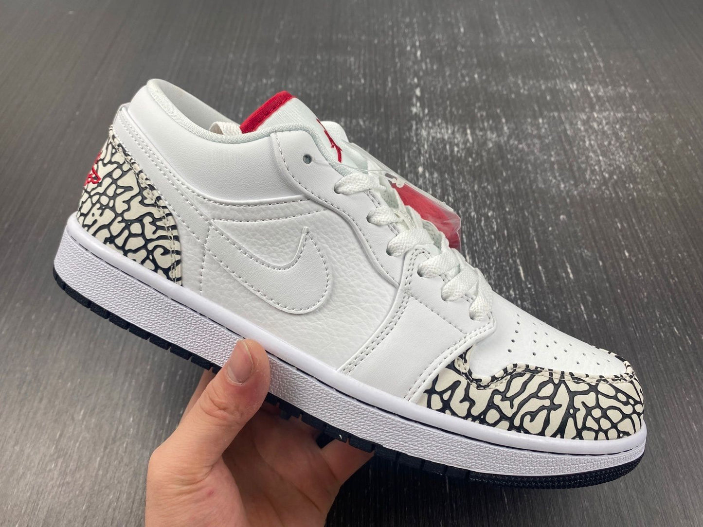 Air Jordan 1 Low