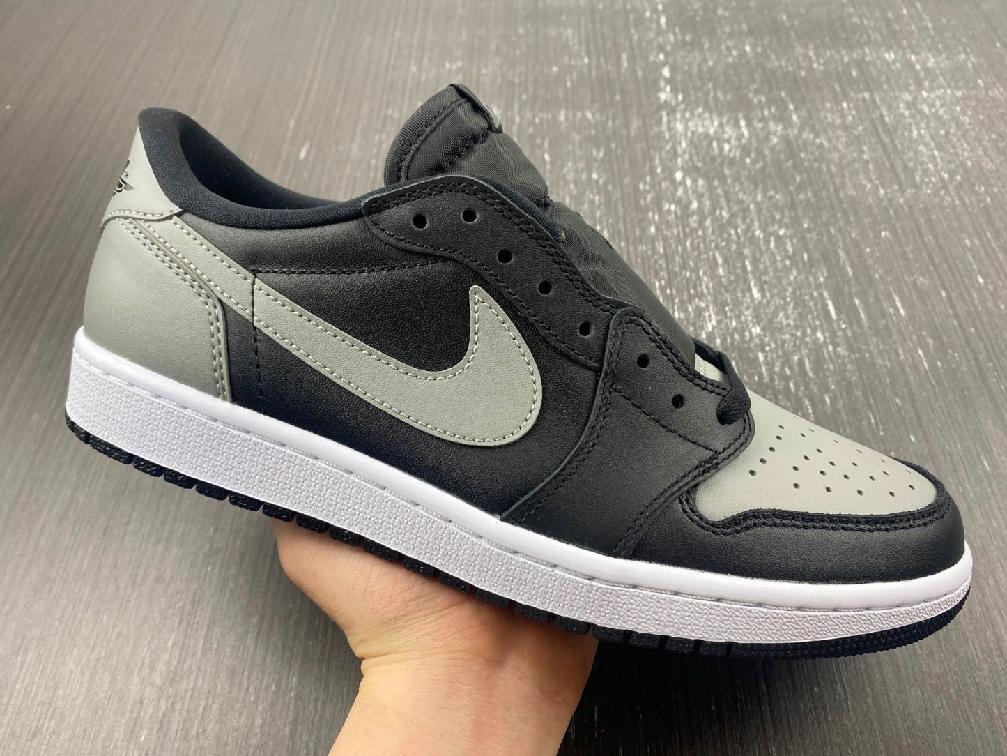 Air Jordan 1 Low
