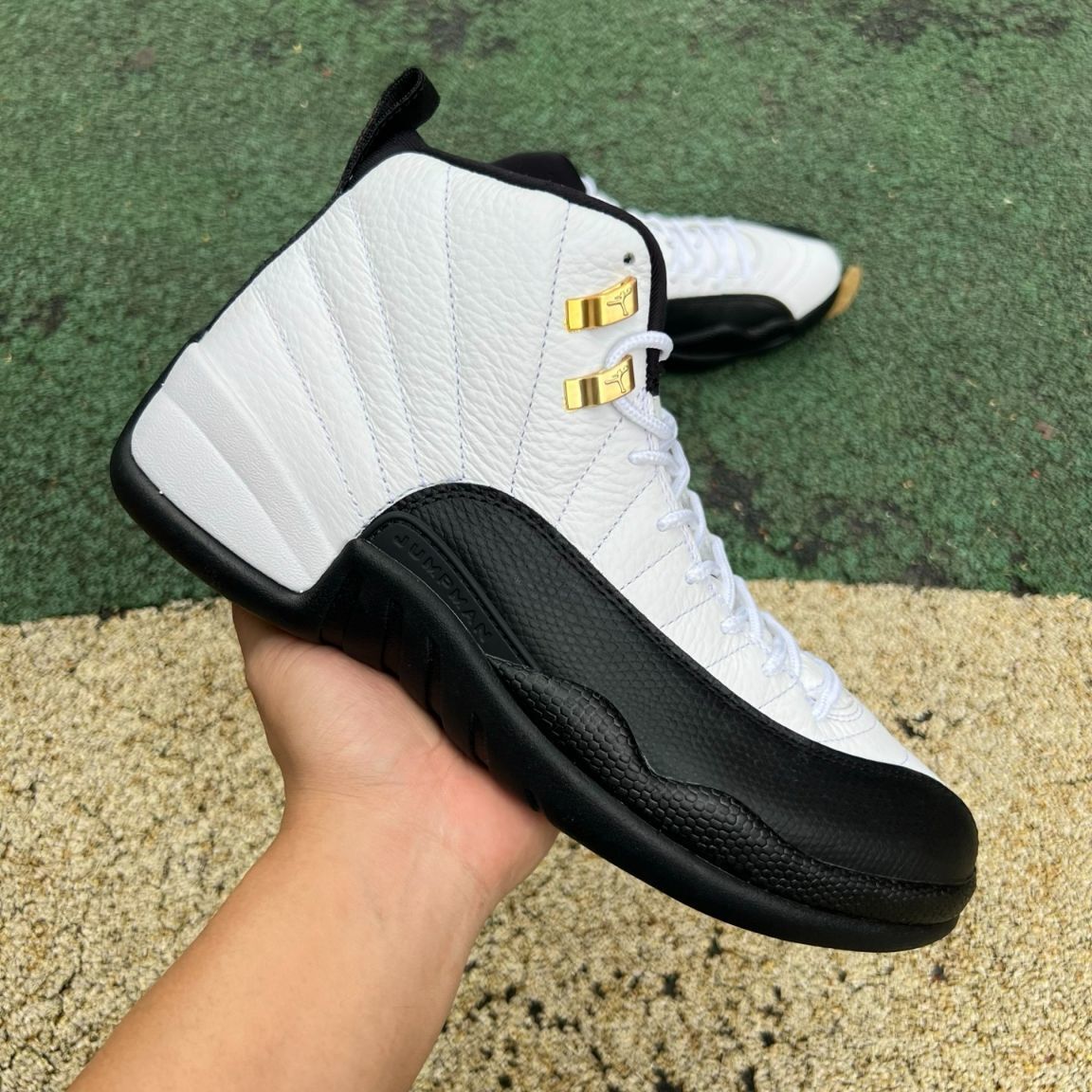 Air Jordan 12