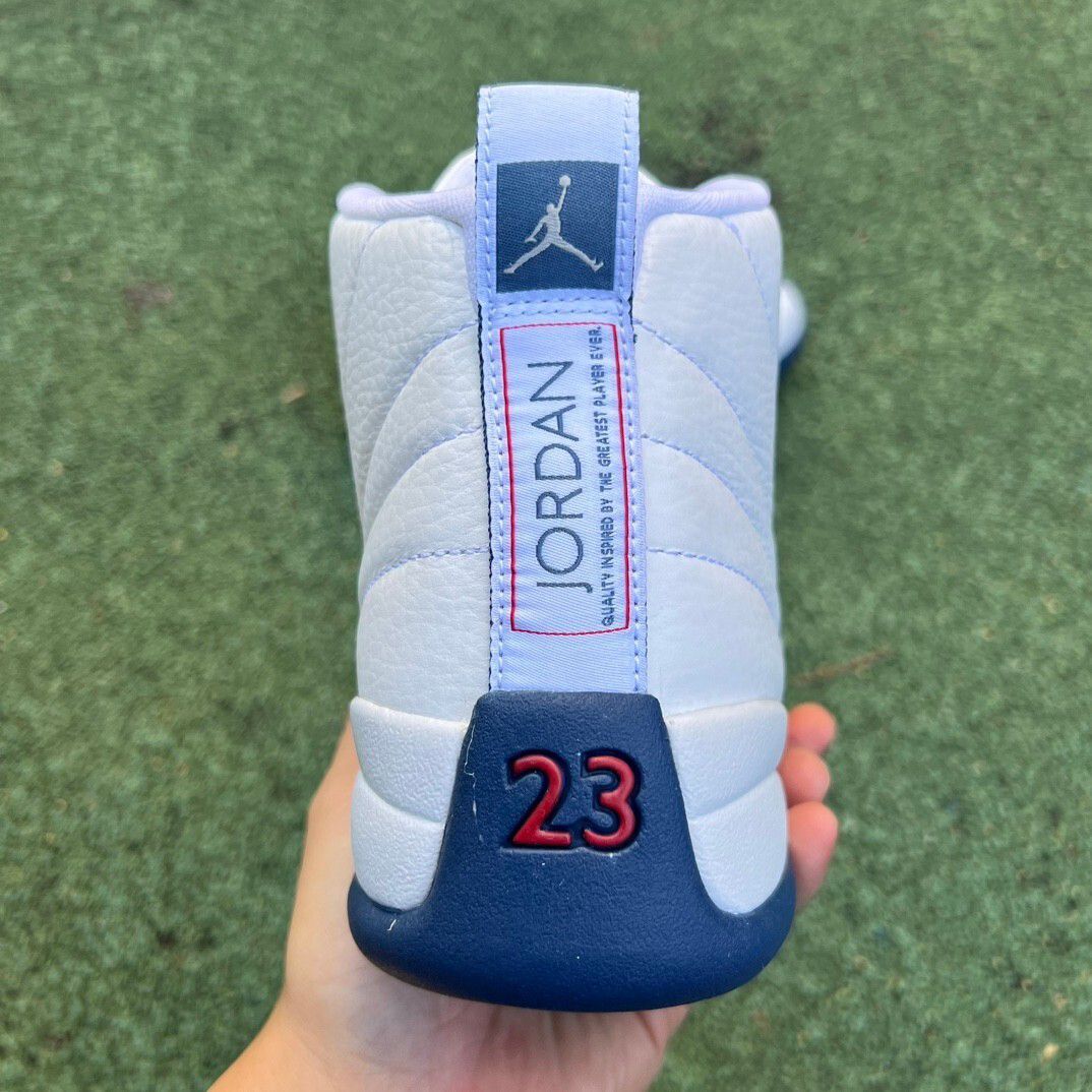 Air Jordan 12